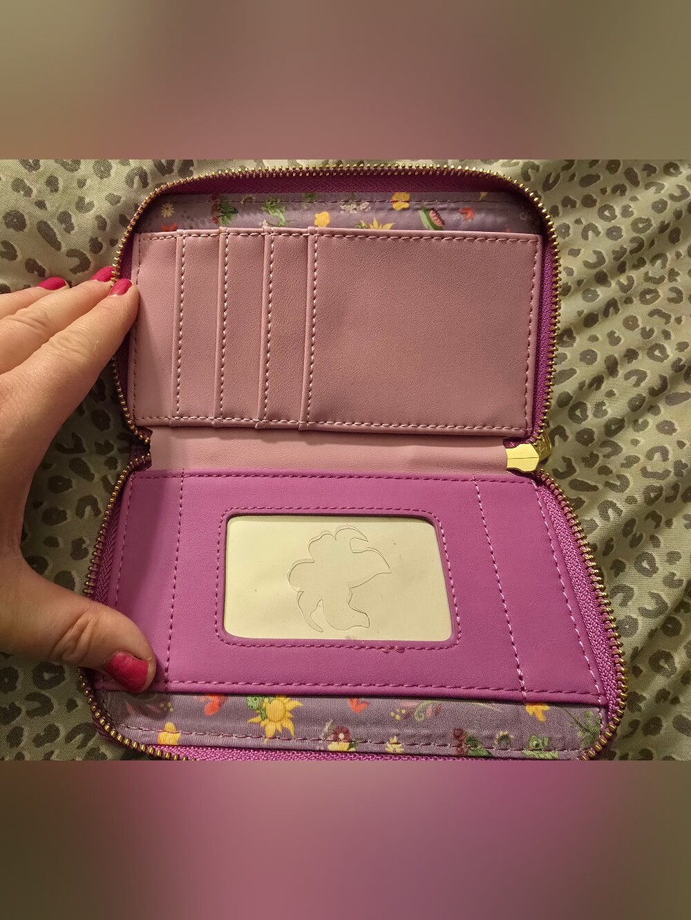 Rapunzel Emboidered wallet RARE - Picture 3 of 7